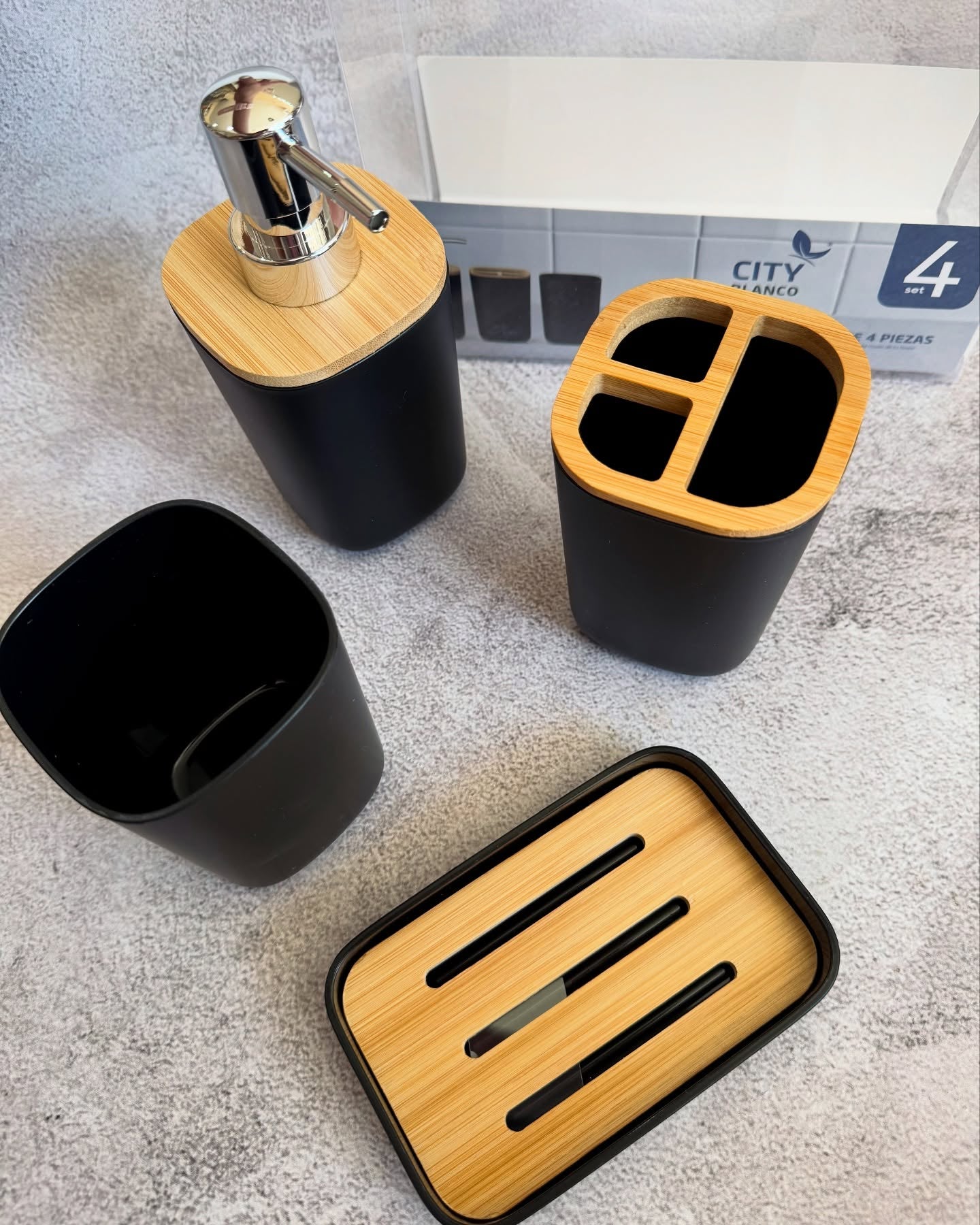 Plastic Bathroom Accessories