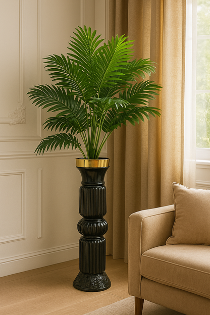 Compact plastic port