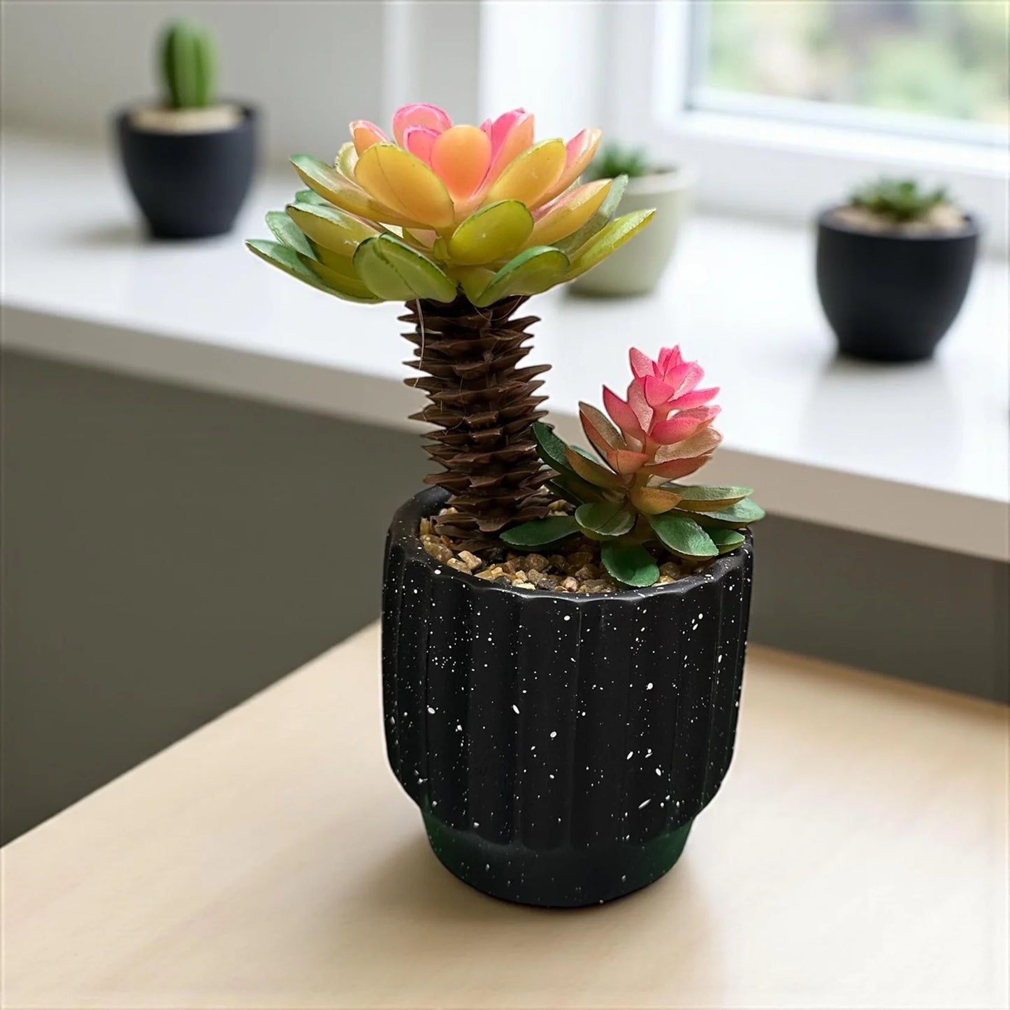 Black Plant Pot