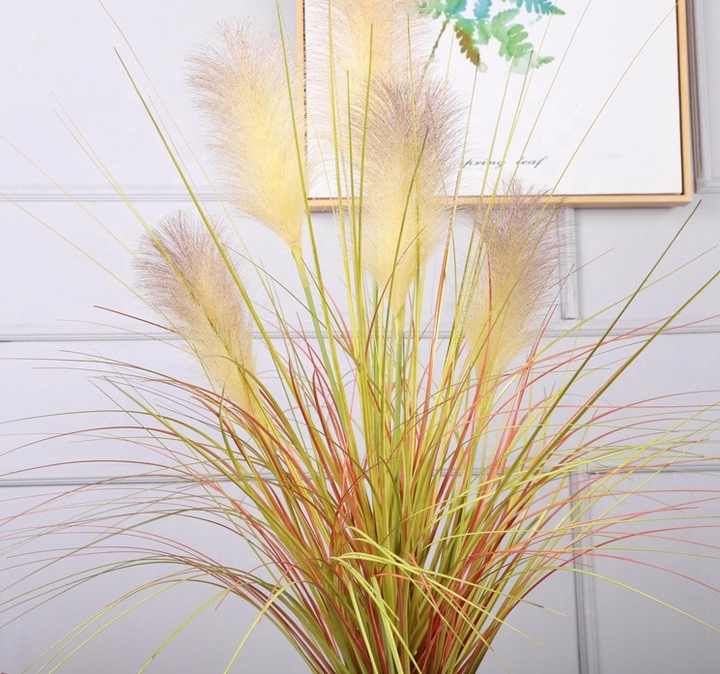 Artificial Pampas Grass